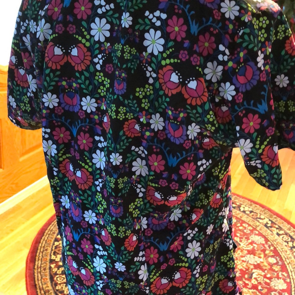 Scrub top - Picture 3 of 4